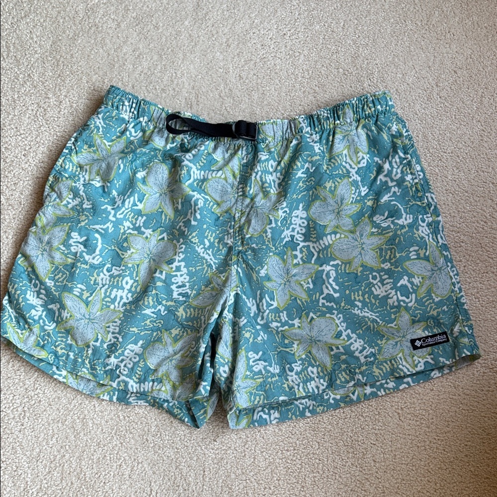 COLUMBIA floral athletic shorts - Size XL